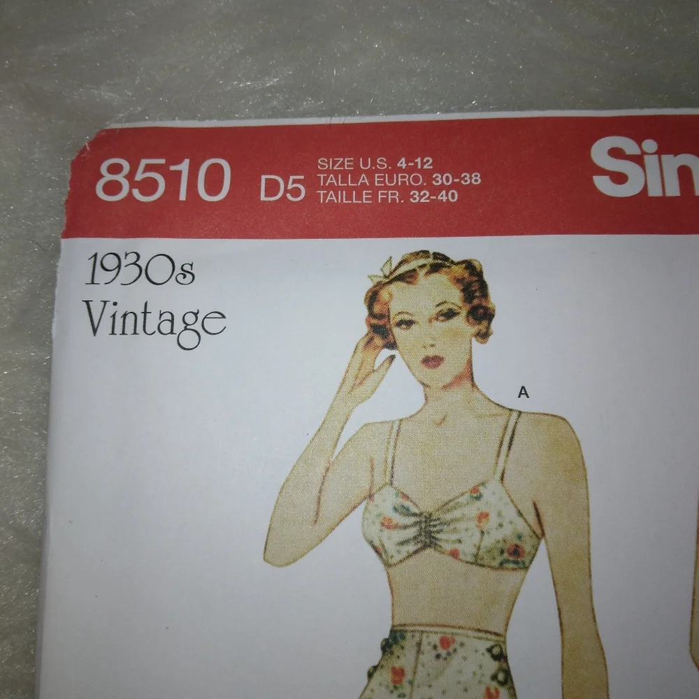 Simplicity 8510 1930s vintage bra & panties sz 4-12